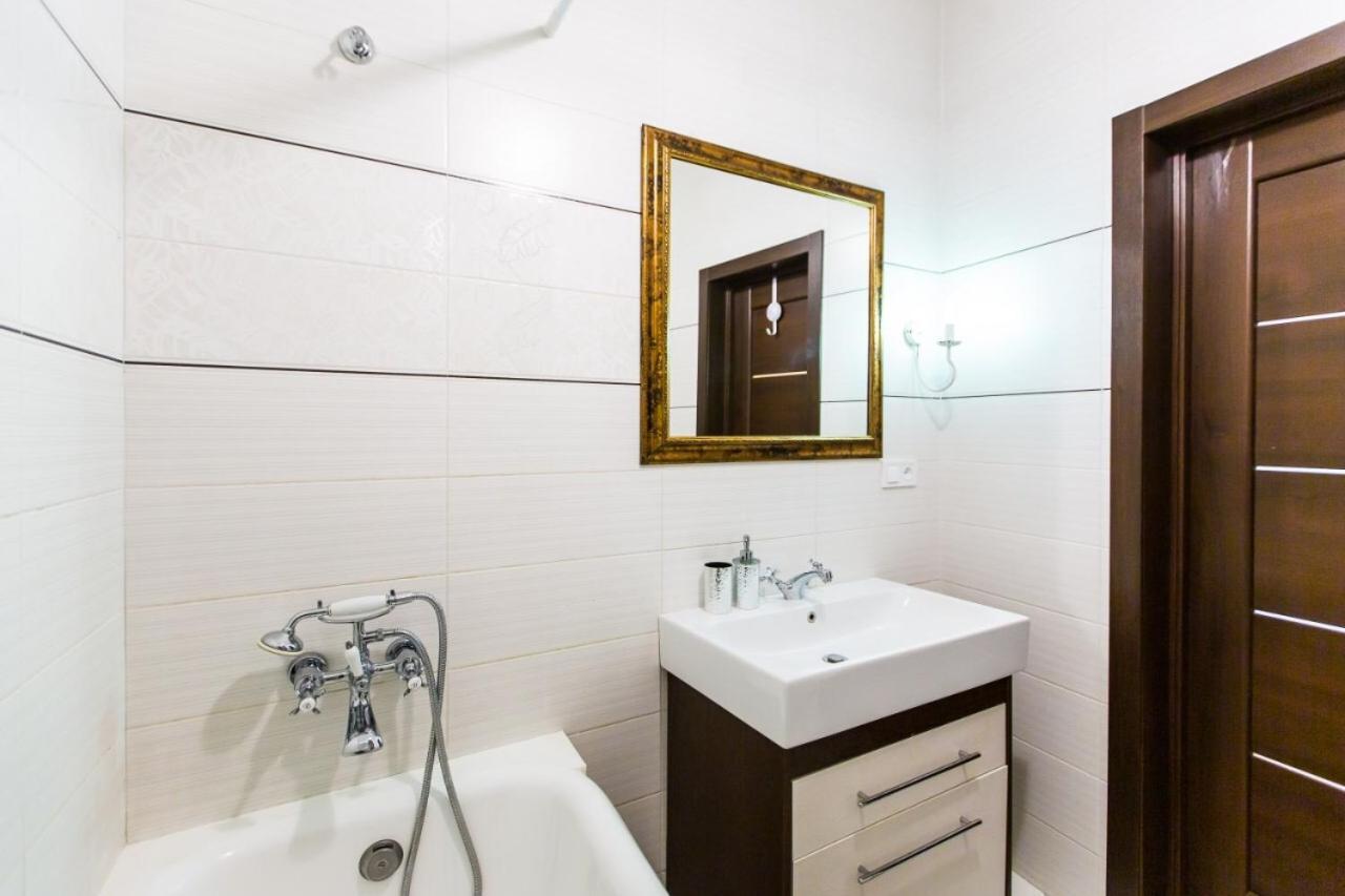 Miamo Apart Гнатюка 18 Lviv Eksteriør billede