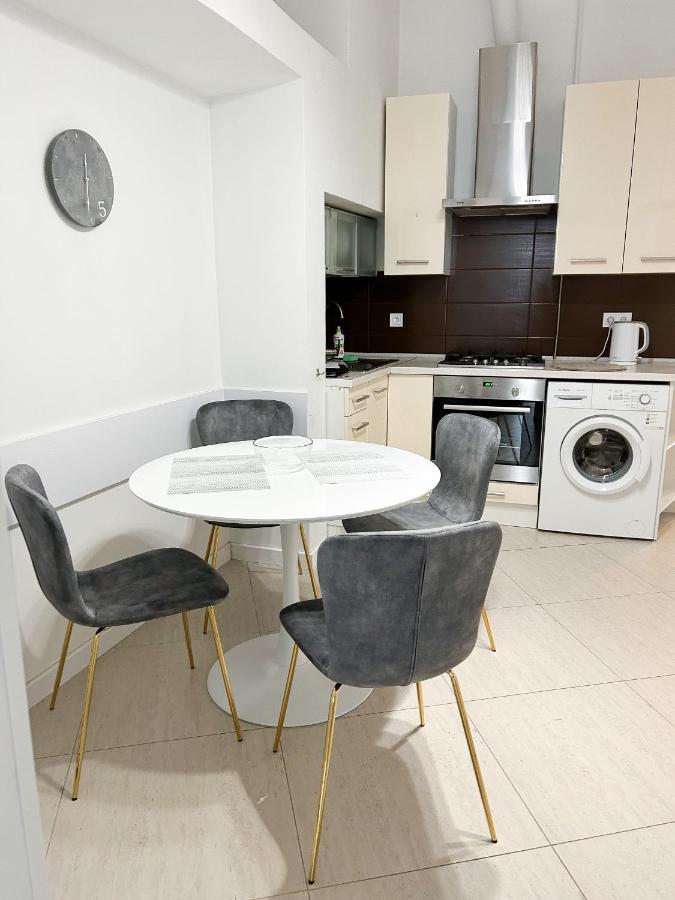 Miamo Apart Гнатюка 18 Lviv Eksteriør billede